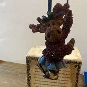 NIB Boyd's vintage Mattie Frostbuns skater Moose Ornament